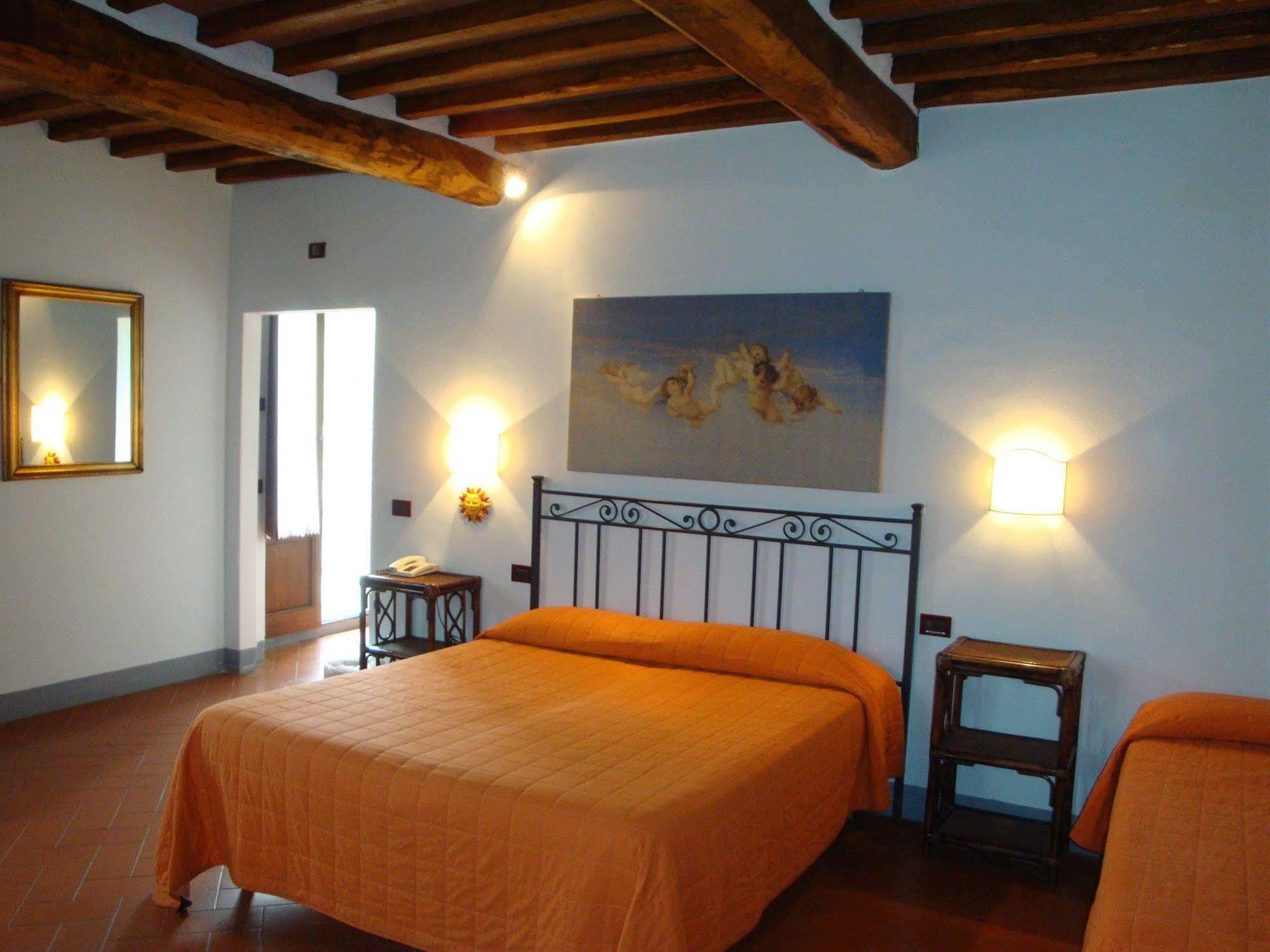 Hotel Le Vigne Villa  Buitenkant foto